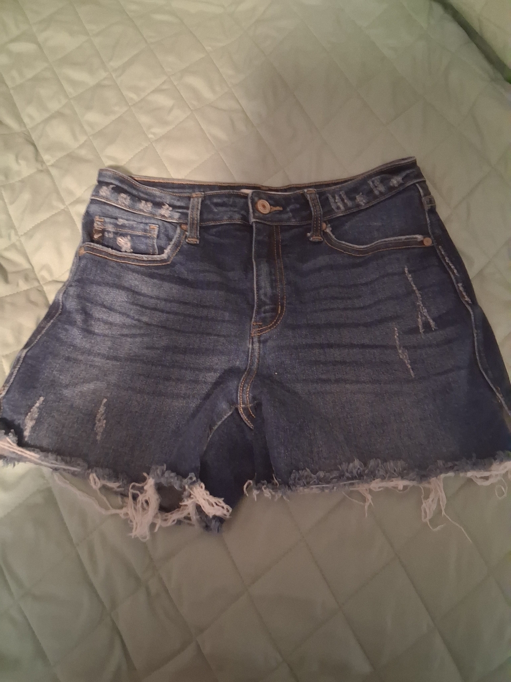 Classic Distressed Denim Women’s Shorts - Blue